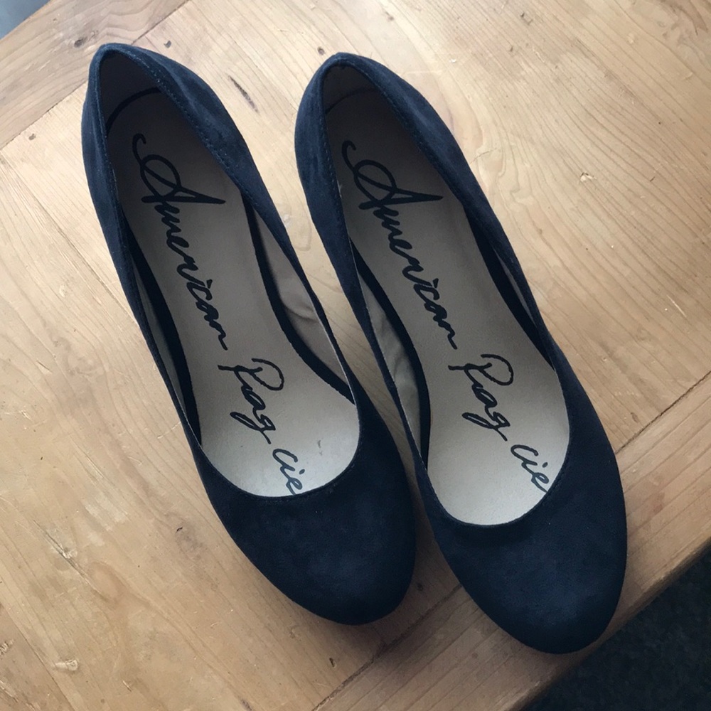 Black Suede Wedge